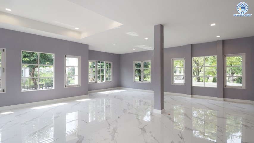 บ้านมือสองตกแต่งใหม่ ม.ราชพฤกษ์ บางบอน 4 หลังมุม! บนเนื้อที่มากถึง 106.6 ตร.ว. ฟังก์ชัน 3 ห้องนอน 4 ห้องน้ำ 1 ห้องแม่บ้าน 4 ที่จอดรถ พื้นที่สนามหญ้าด้านข้างกว้างกว่าถึง 240 ตร.ม. บนทำเลคุณภาพ เชื่อมต่อหลายเส้นทาง ใกล้เดอะมอลล์บางแค จุดขึ้นทางด่วน "เพชรเกษม" และรถไฟฟ้า "สถานีหลักสอง"